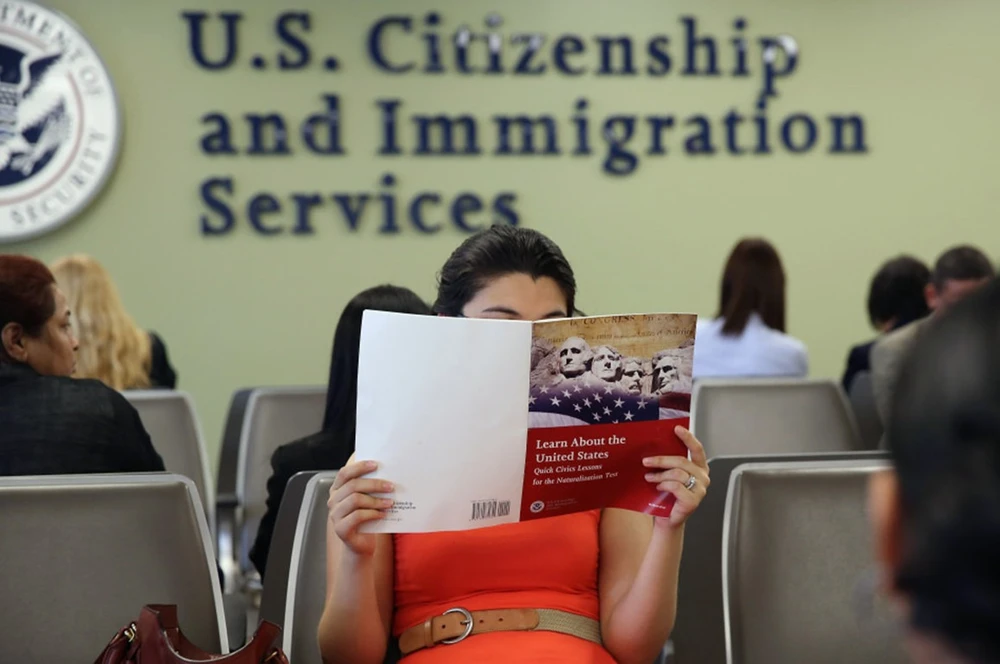 thị thực H-1B.jpg