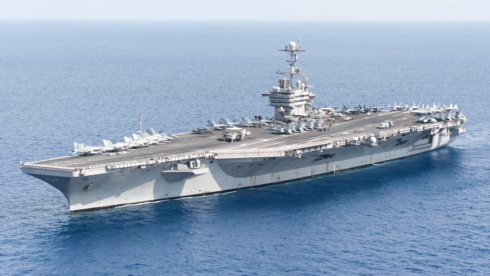 Tàu sân bay USS Harry Truman của Mỹ
