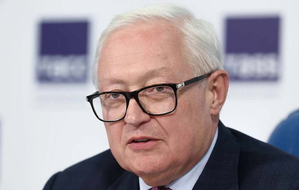 về xung đột Ukraine