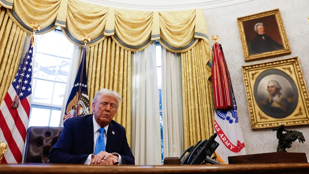 áp thuế 25% đối với nhôm và thép.jpg