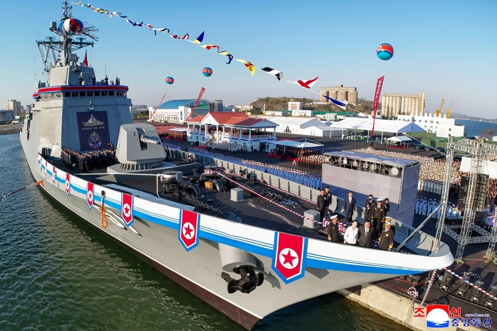 tàu khu trục Triều Tiên.jpg