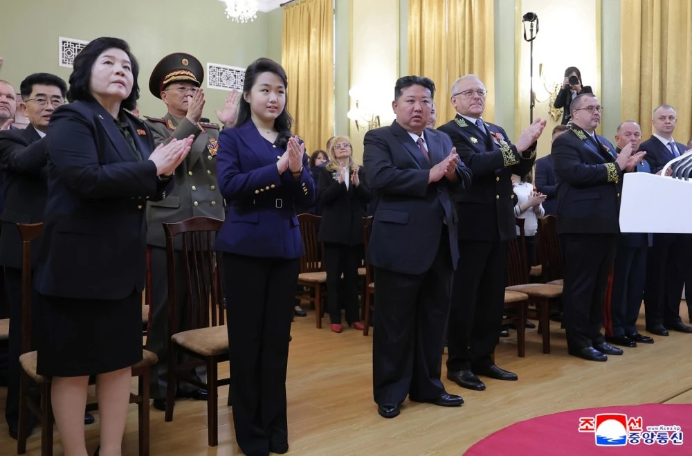 Lãnh đạo Triều Tiên Kim Jong-un