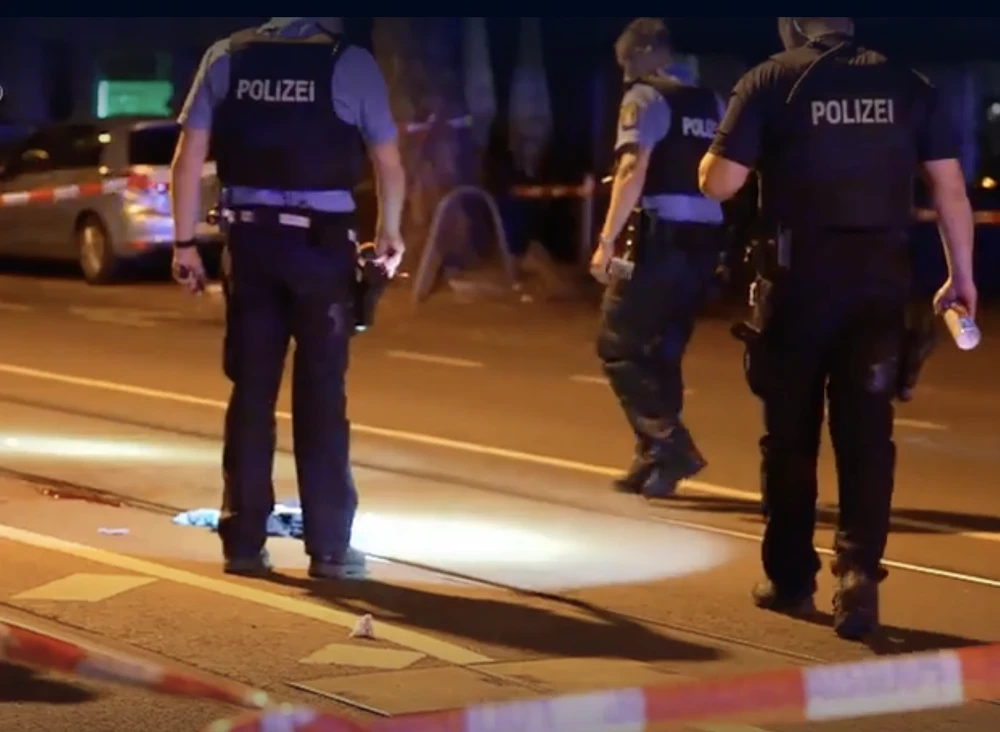 TikToker Bốp gặp tai nạn nghiêm trọng ở Đức