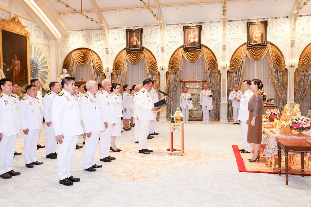 Nội các thủ tướng Thái Lan.jpg