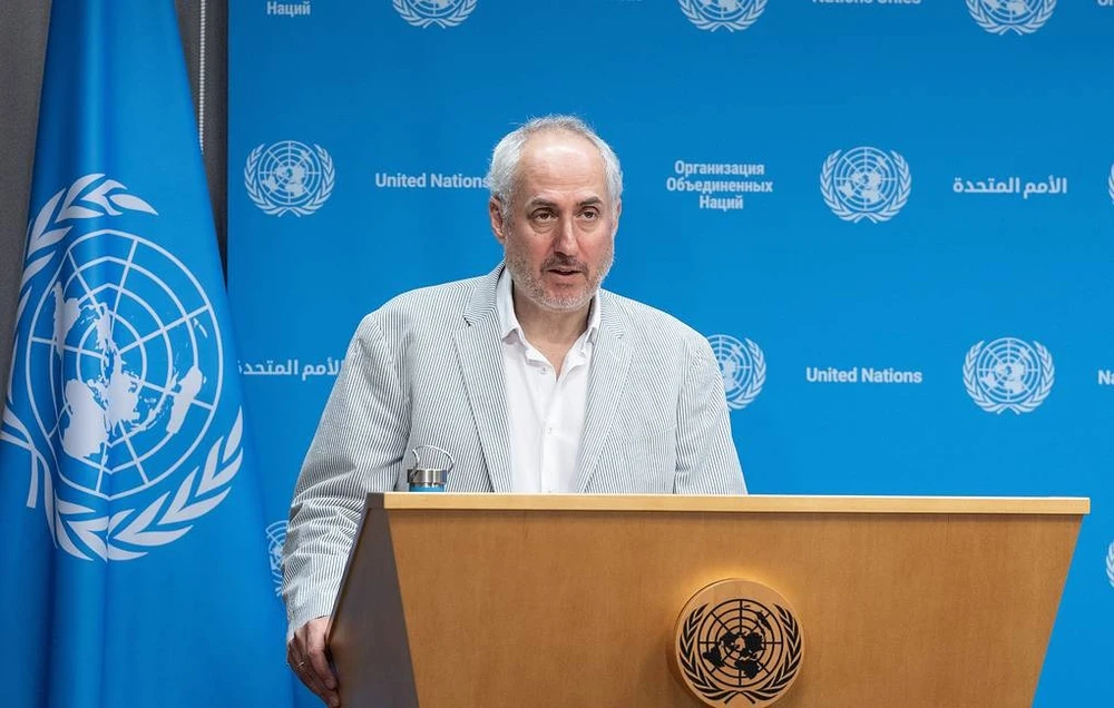 nhân viên Liên Hợp Quốc.jpg