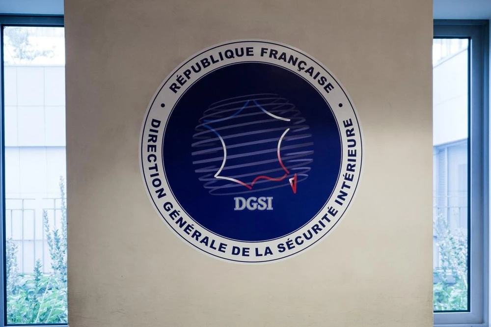 Pháp bắt 3 người nghi làm gián điệp cho Nga.jpg