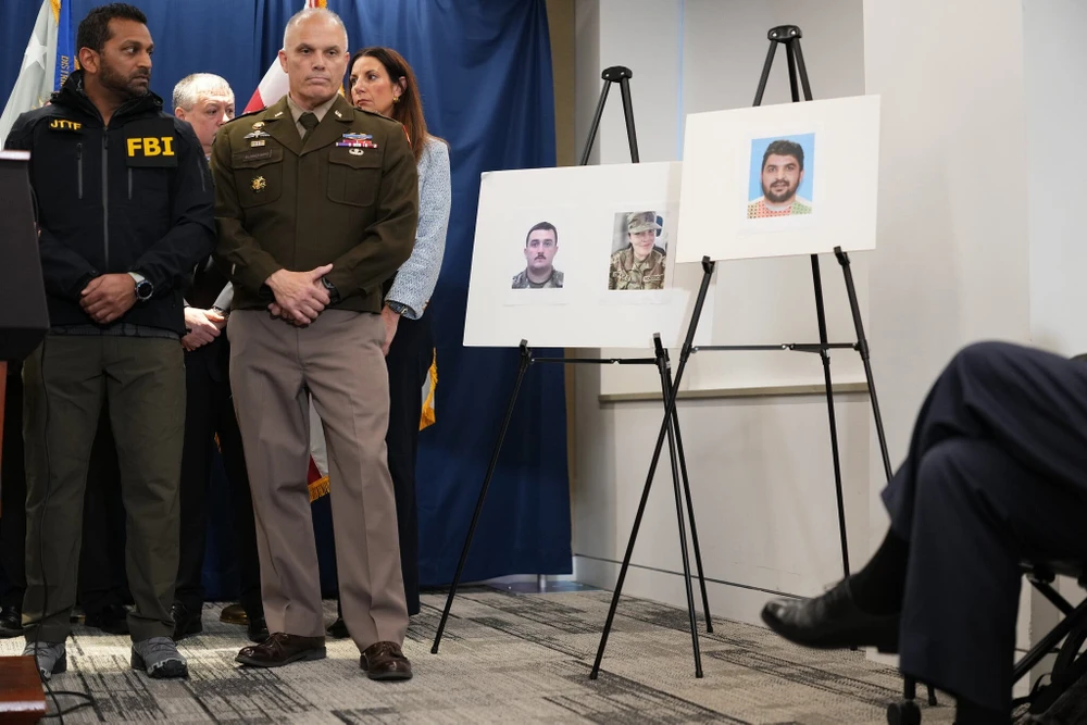 nổ súng vào lính Vệ binh quốc gia Mỹ.jpg