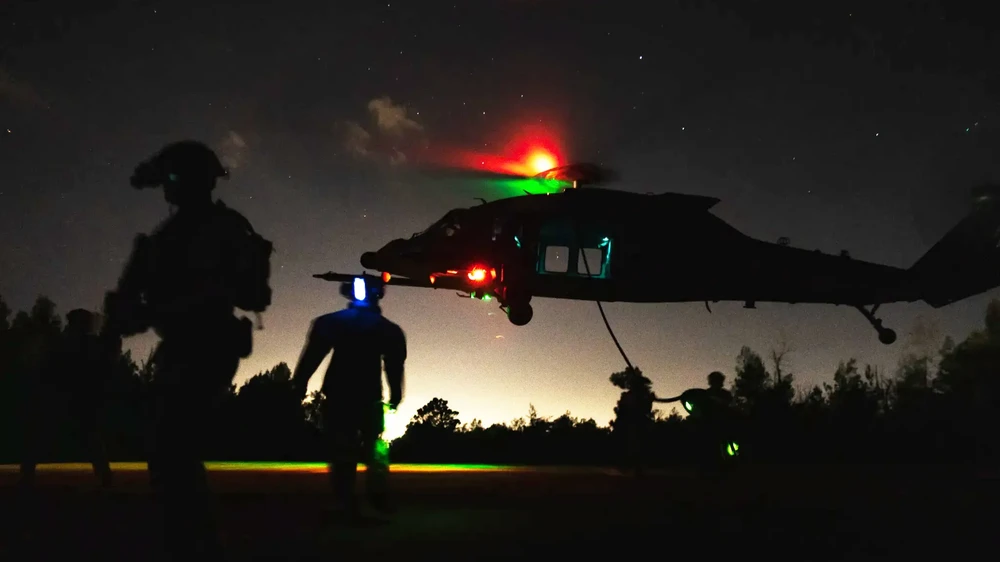 giải cứu phi công Mỹ ở Iran.jpg