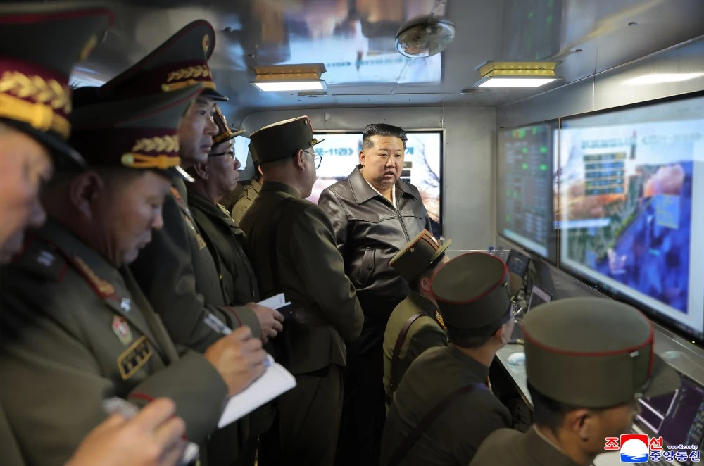 Triều Tiên phóng tên lửa6.jpg