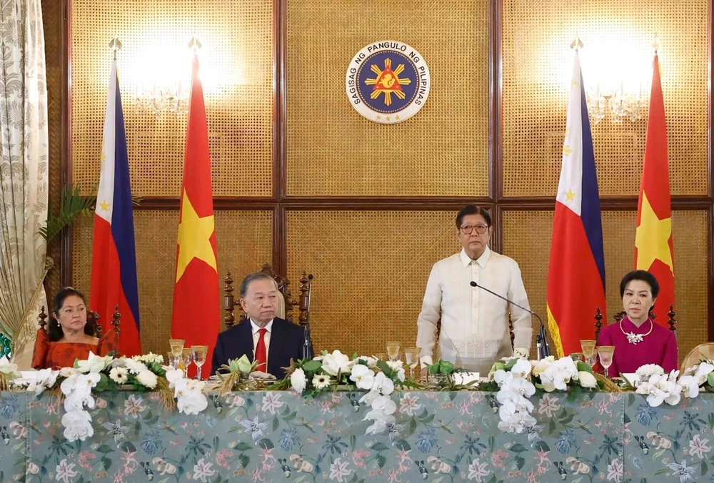 Việt Nam và Philippines.jpg