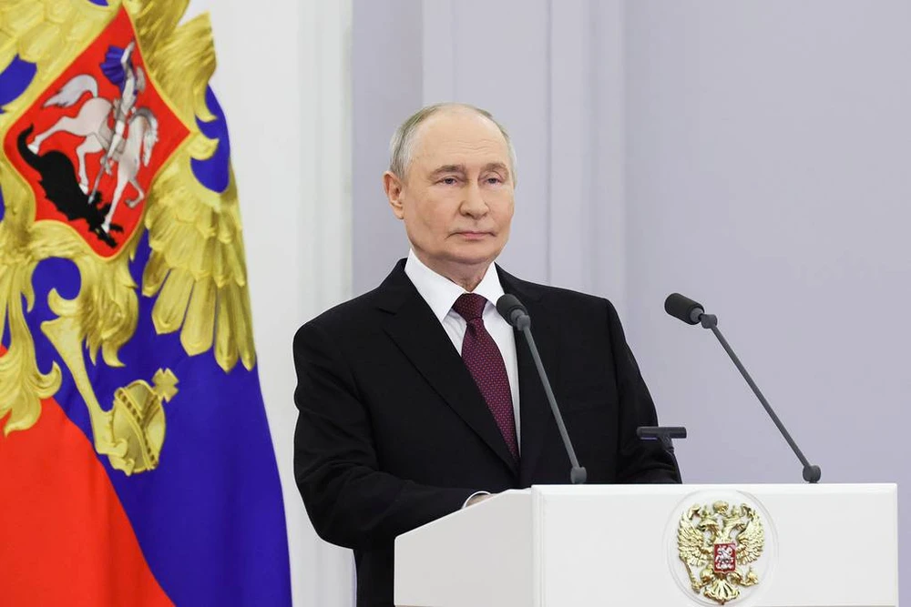 ông Putin phương Tây Nga.jpg