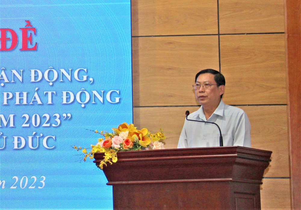 Chủ tịch Ủy ban MTTQ Việt Nam TP Thủ Đức Trần Hữu Phước thông tin tại hội nghị. Ảnh: V.T