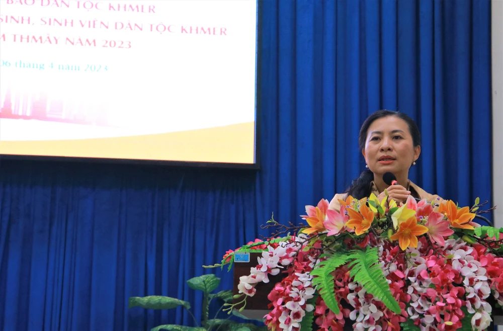 Phó Chủ tịch Ủy ban MTTQ Việt Nam Phan Kiều Thanh Hương gửi lời chúc mừng nhân dịp Tết Chôl Chnăm Thmây năm 2023. Ảnh: VT