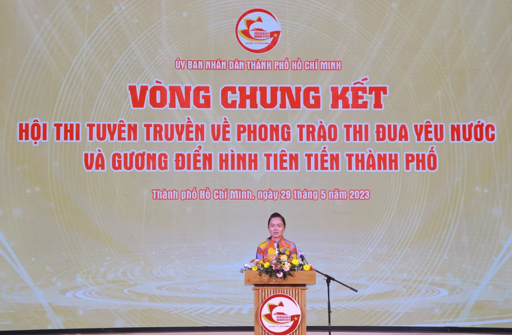 Bà Ngô Thị Hoàng Phó Giám đốc Sở Nội vụ TPHCM, Phó Trưởng ban Thường trực Ban Tổ chức hội thi phát biểu bế mạc. Ảnh: VT