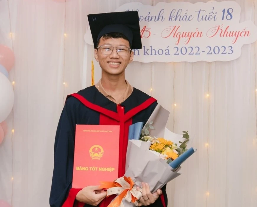 Vũ Hoàng Lương Huy, thủ khoa khối A1 với 29,8 điểm. Ảnh: GĐCC