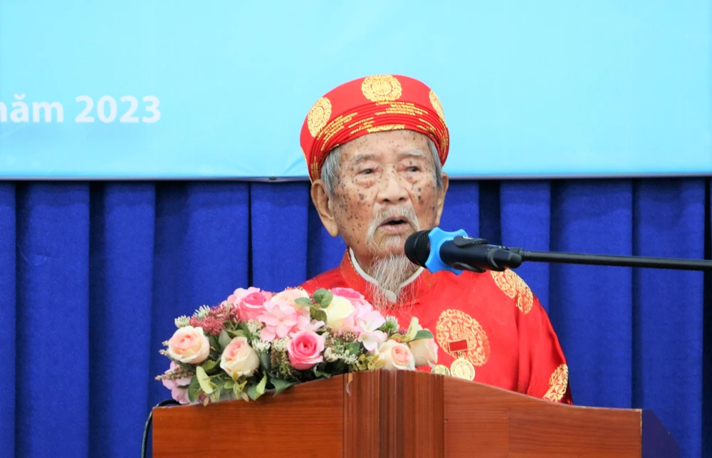 giai-thuong-tran-van-giau -1.jpg