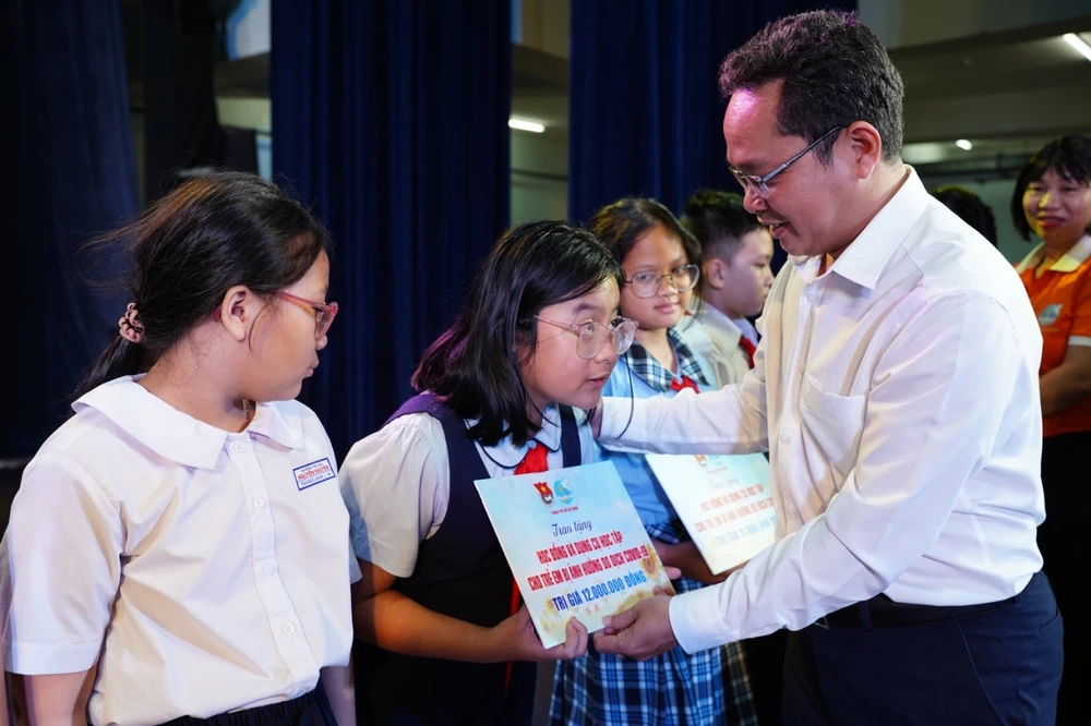 chap canh uoc mo 4.jpg