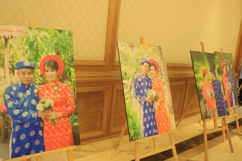 le cuoi tap the 11.JPG