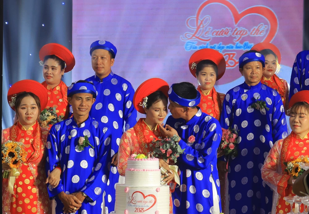 le cuoi tap the 2.JPG