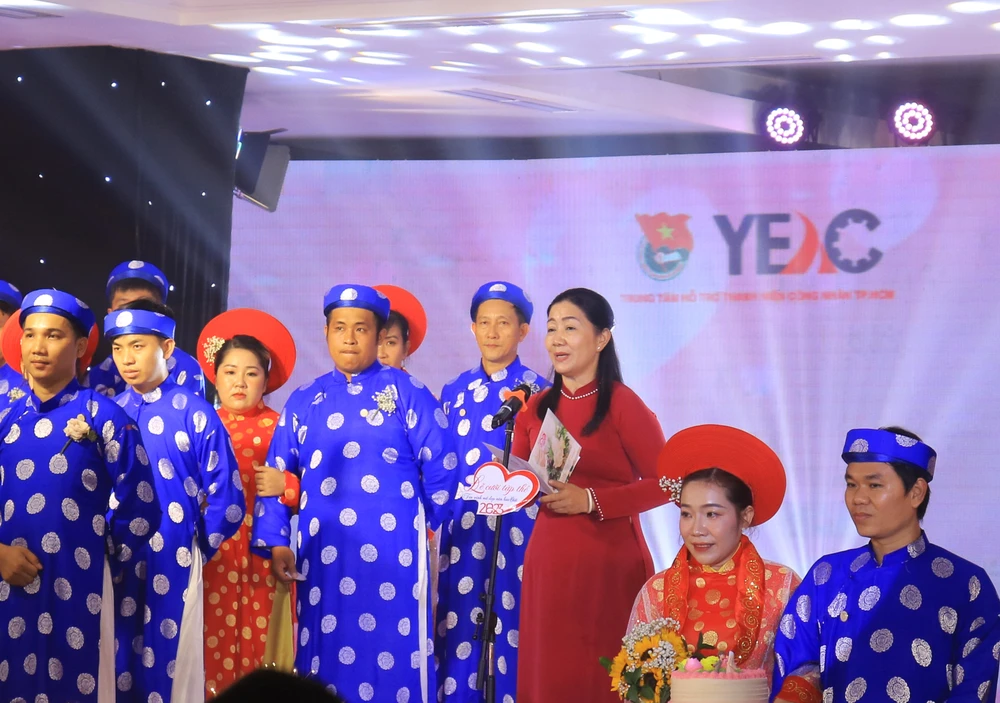 le cuoi tap the 4.JPG