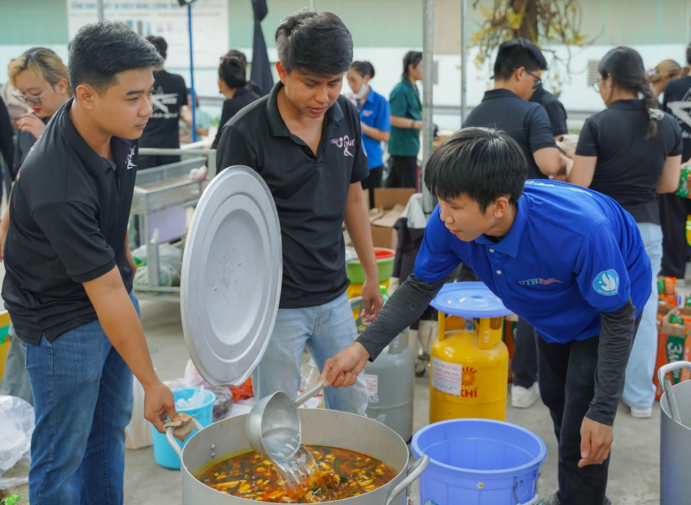 xe-mi-mien-phi (14).jpg