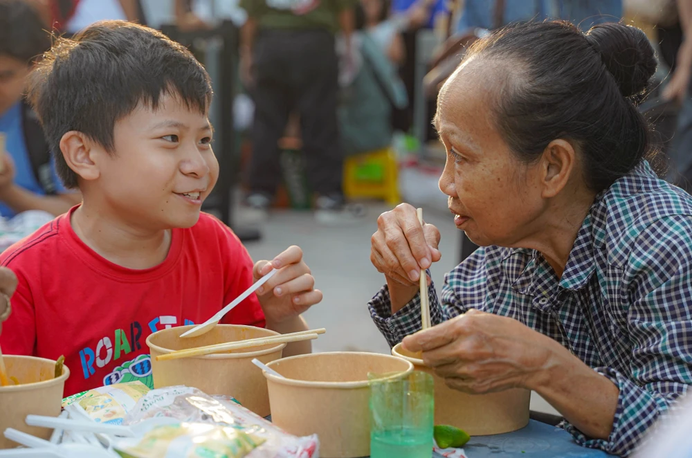 xe-mi-mien-phi (18).jpg