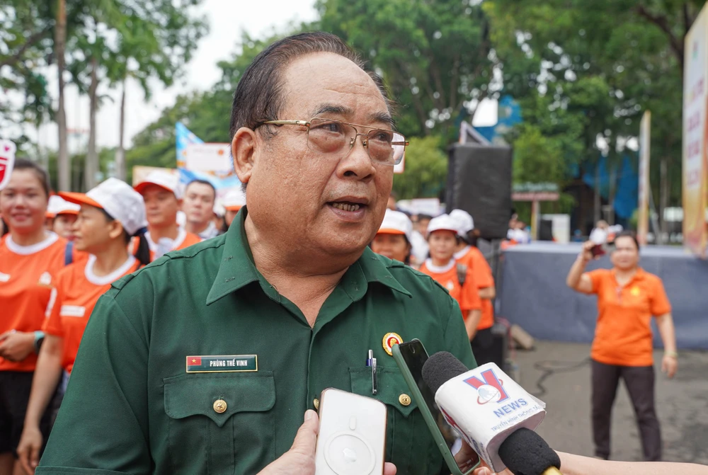 chat-doc-da-cam (11).jpg