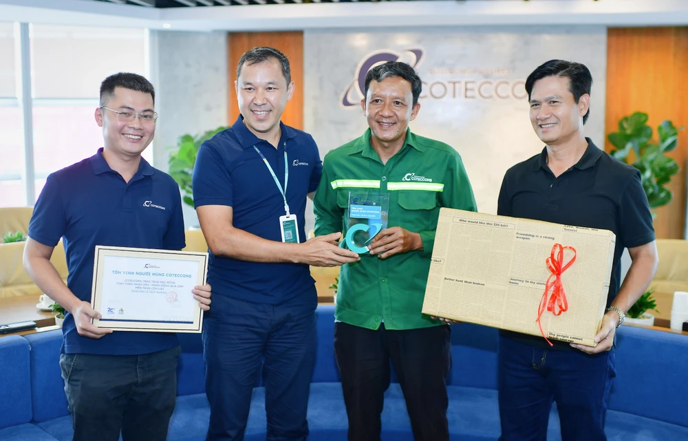 cuu-tai-xe-tren-cau-phu-my (4).jpg