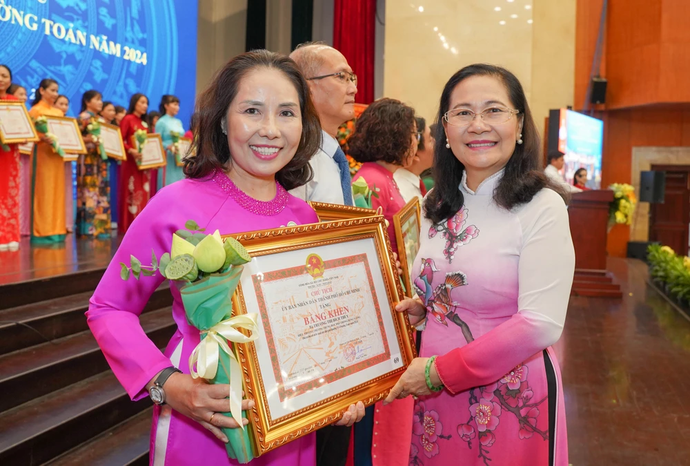 TP.HCM vinh danh 14 nhà giáo ưu tú và 50 nhà giáo tiêu biểu đạt Giải thưởng Võ Trường Toản 2024