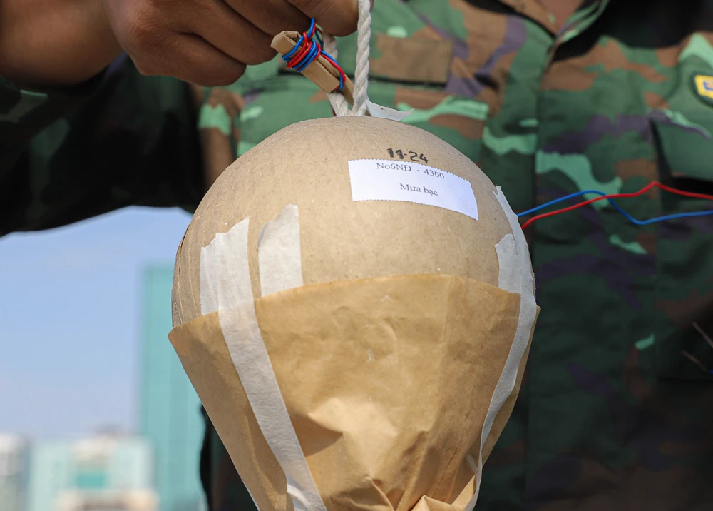 Trận địa pháo hoa tầm cao tại TP.HCM sẵn sàn khai hỏa chào đón năm mới Ất Tỵ 2025