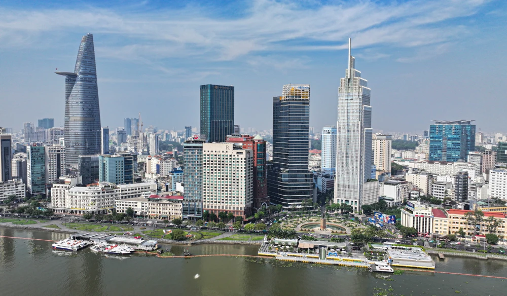 Toàn cảnh khu vực sắp khởi công cầu đi bộ qua sông Sài Gòn trị giá gần 1.000 tỷ