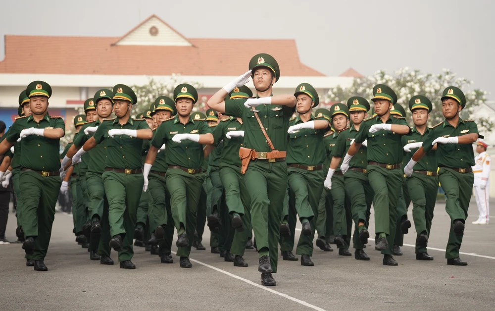 ra-quan-huan-luyen (2).JPG