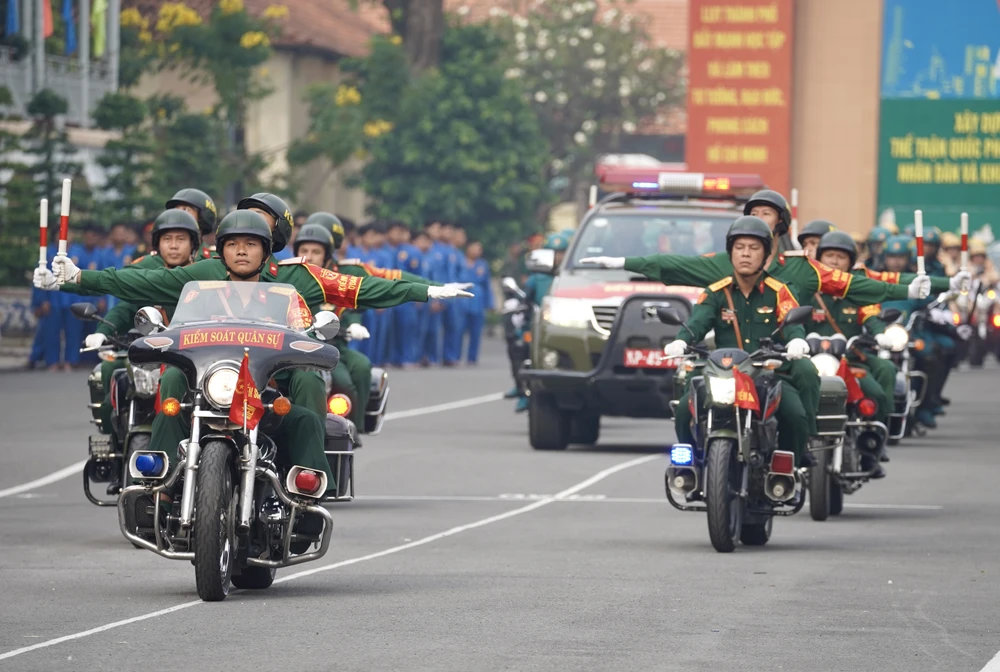 ra-quan-huan-luyen (4).JPG