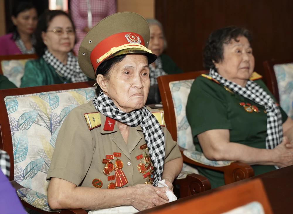 Buổi gặp mặt xúc động các nữ cựu tù cách mạng tiêu biểu tại TP.HCM