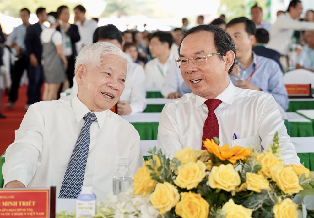 TP.HCM chính thức khởi công cầu đi bộ 1.000 tỷ bắt qua sông Sài Gòn