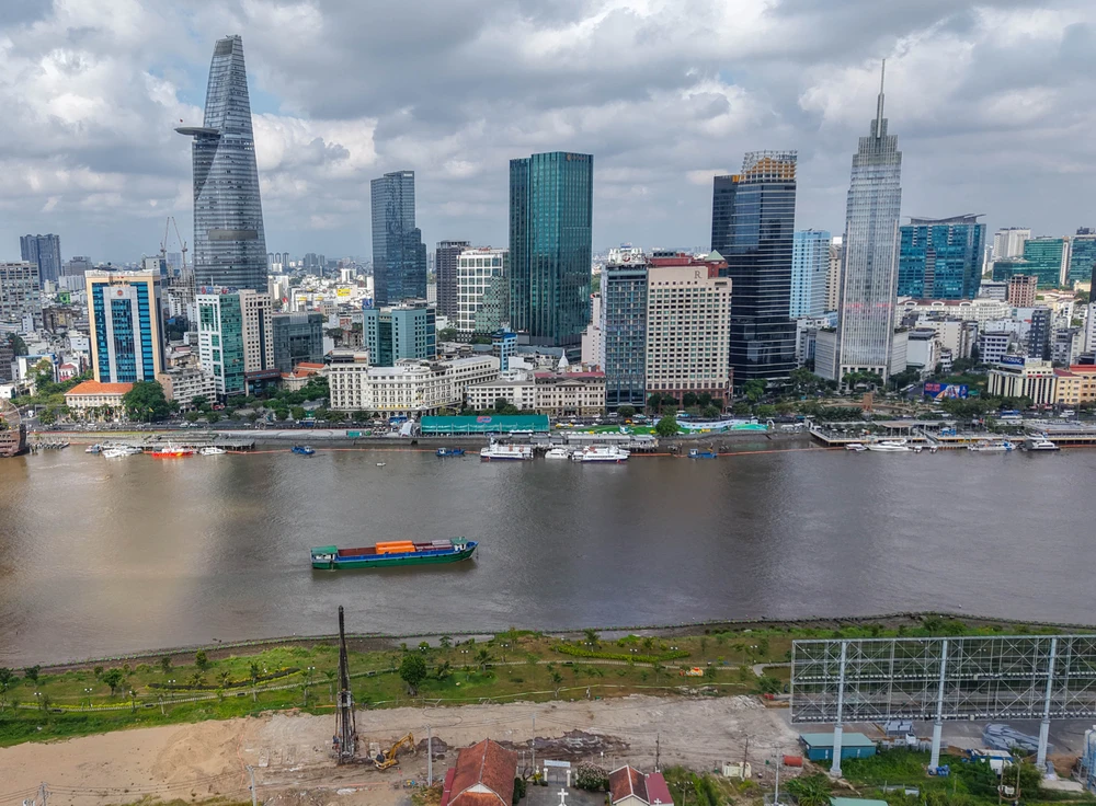 TP.HCM chính thức khởi công cầu đi bộ 1.000 tỷ bắt qua sông Sài Gòn