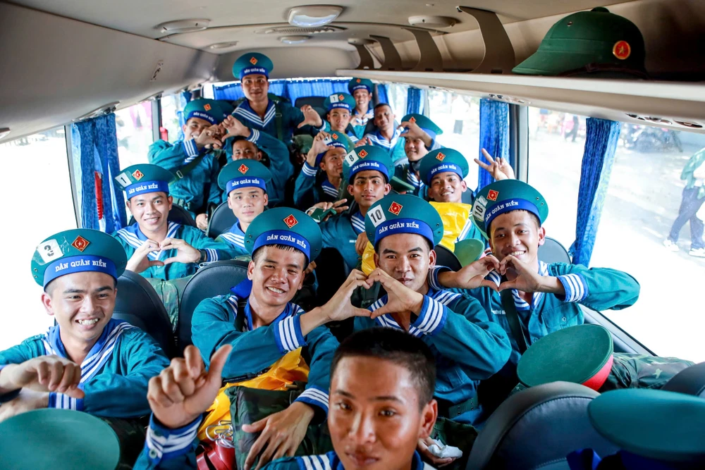 nam chiến sĩ (8).jpg