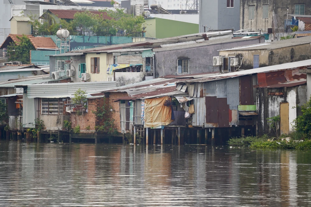 nhà ven kênh (8).JPG