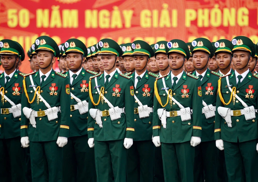 chiến sĩ khối đứng (3).jpg