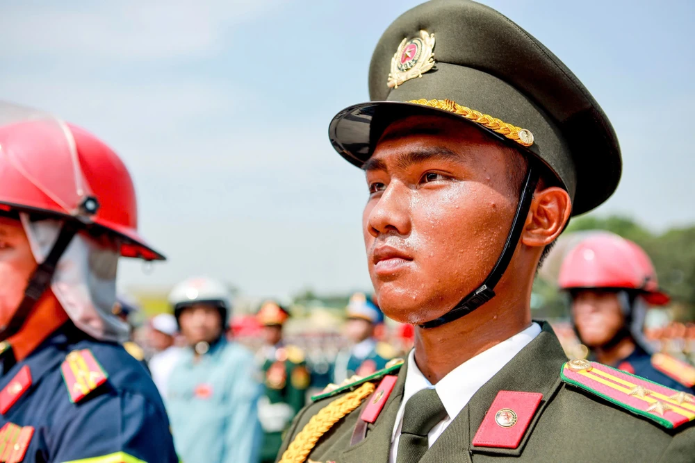 chiến sĩ khối đứng (4).jpg