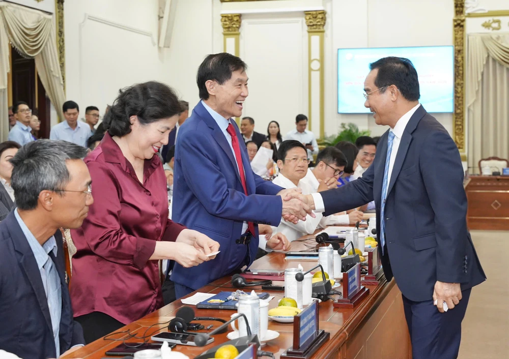 siêu đô thị (2).jpg