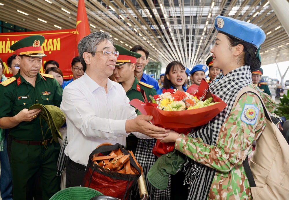 Chiến sĩ diễu binh (29).JPG