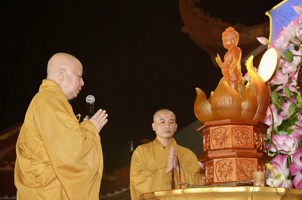 Đức Phật sơ sinh (18).JPG