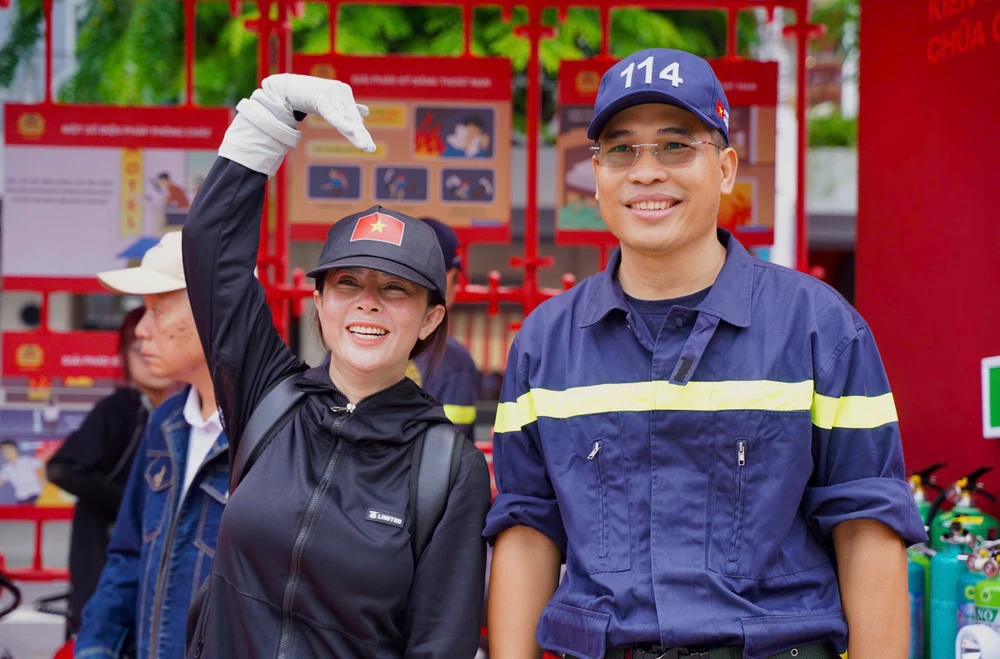 Lính cứu hỏa (2).jpg