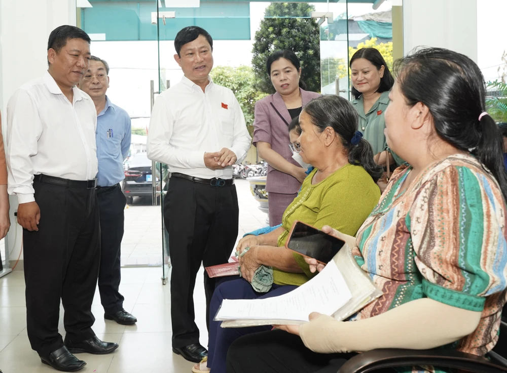 Trung tâm phục vụ hành chính công (13).JPG