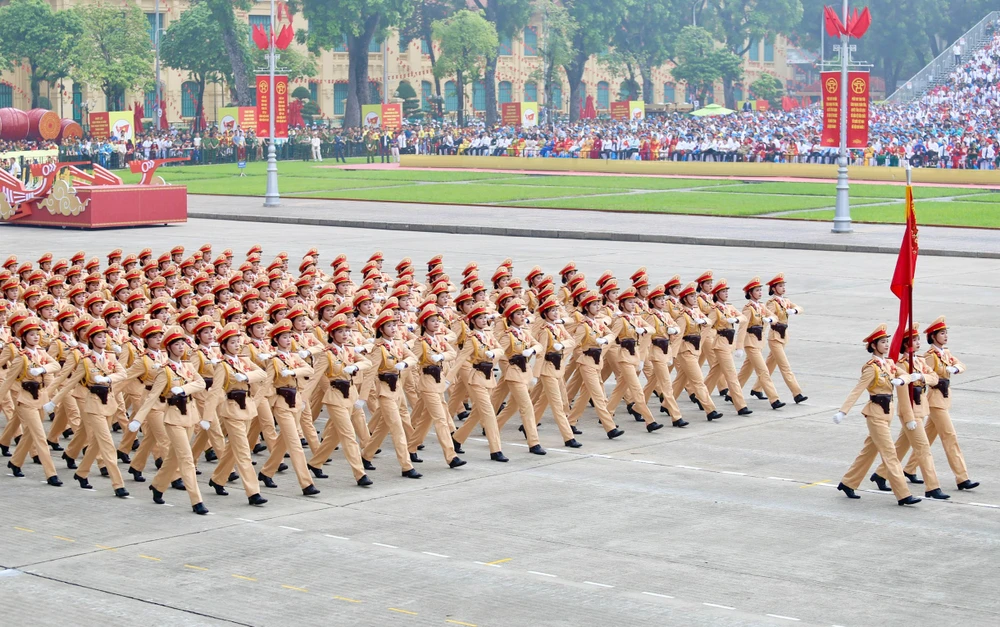 'bóng hồng thép' (34).jpg