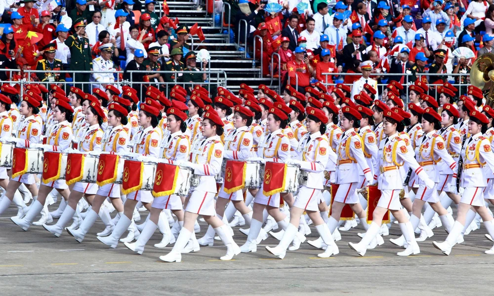 'bóng hồng thép' (9).jpg