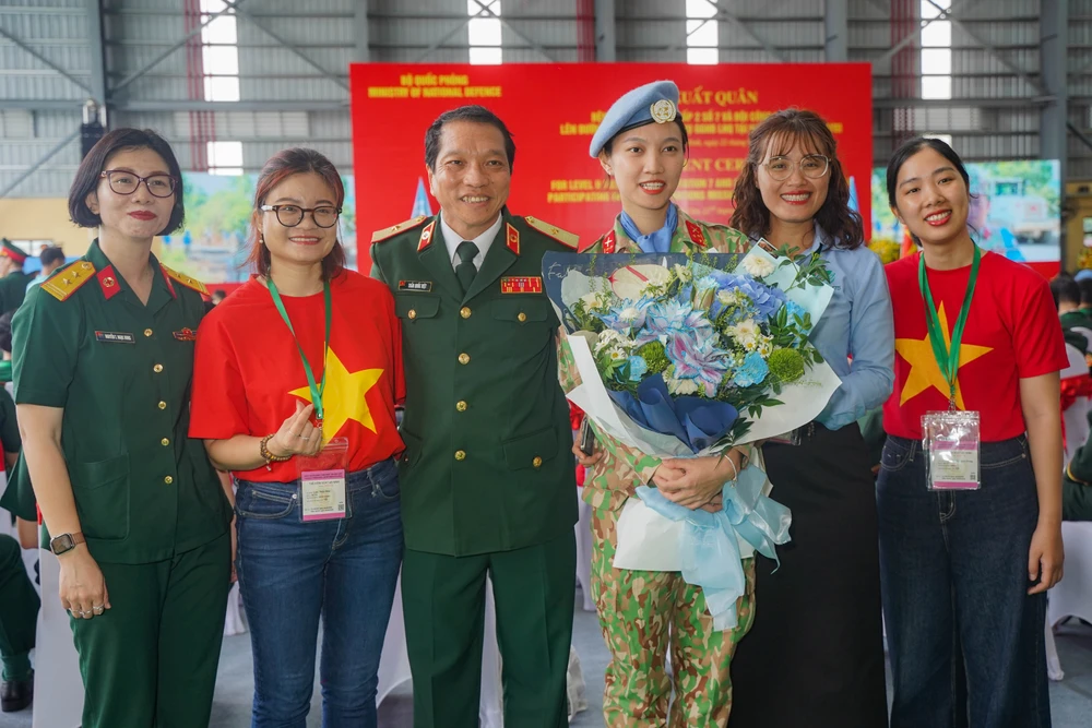 chiến sĩ mũ nồi xanh (16).jpg