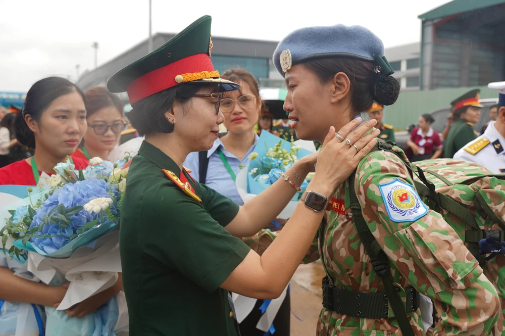 chiến sĩ mũ nồi xanh (9).jpg