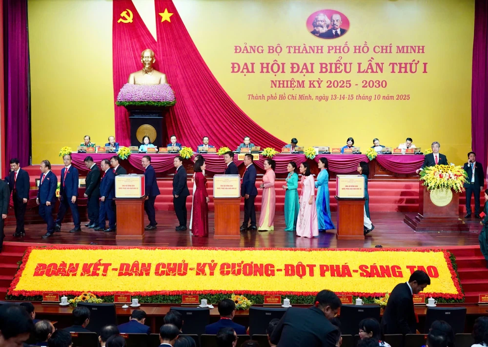 Đại hội đại biểu Đảng bộ TP (4).jpg